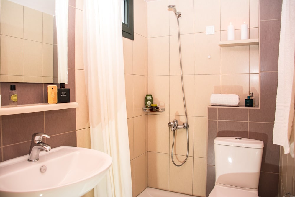 Marigianna Apartments — Hotel rooms in Sissi