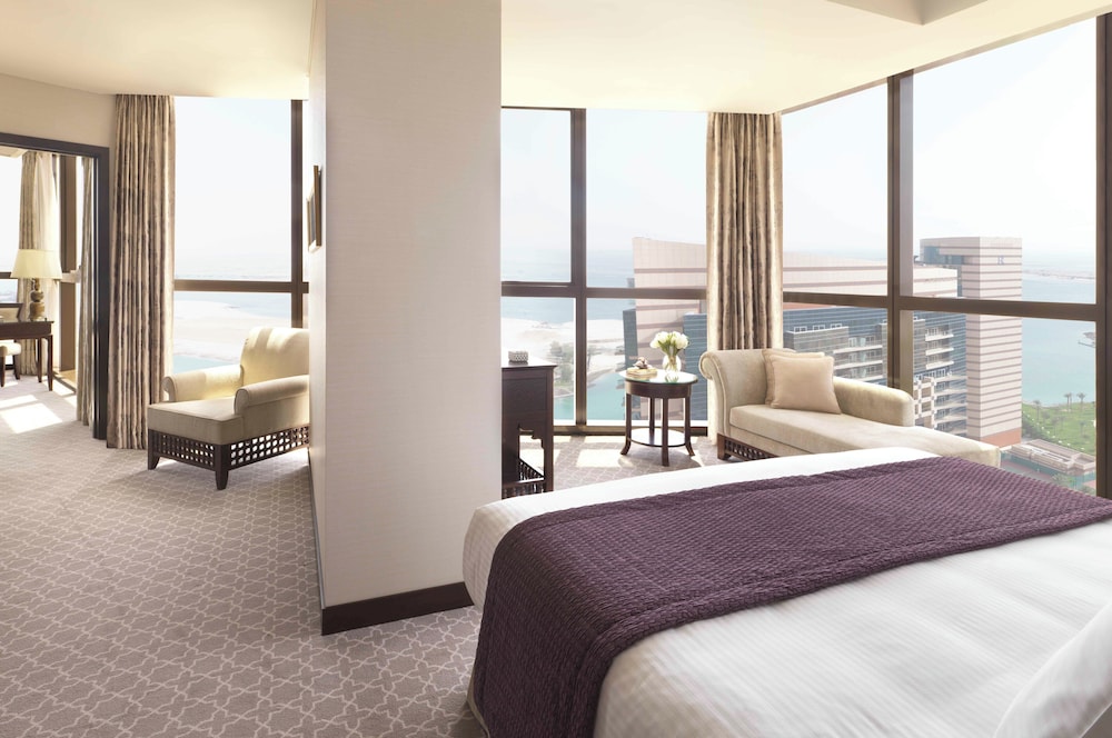Bab Al Qasr Residence — Hotel rooms in Abu Dhabi