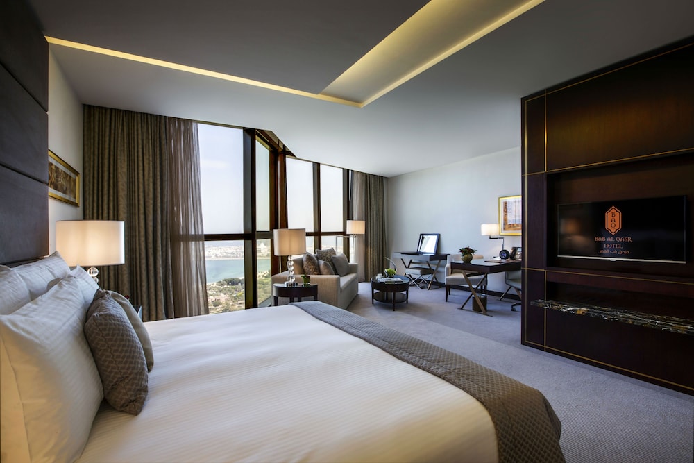 Bab Al Qasr Residence — Hotel rooms in Abu Dhabi