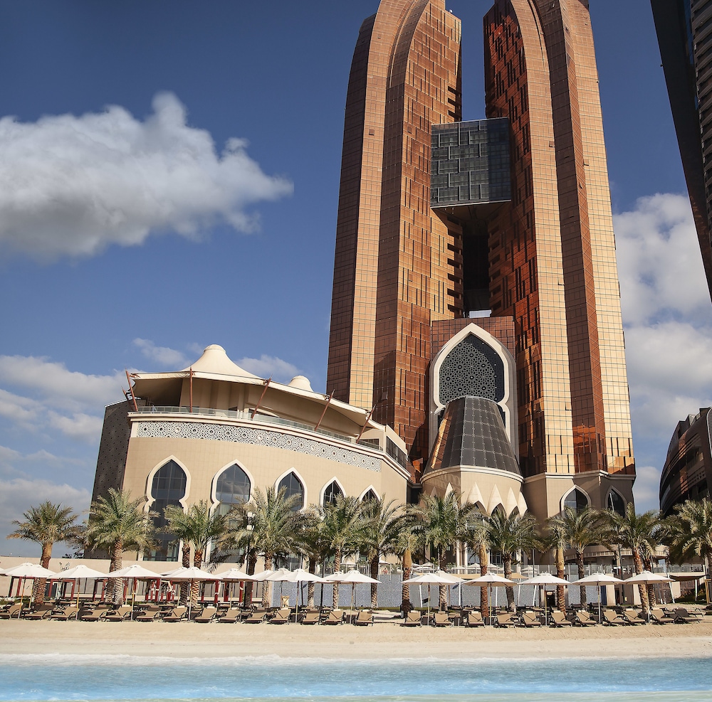 Bab Al Qasr Residence — Hotel building in Abu Dhabi