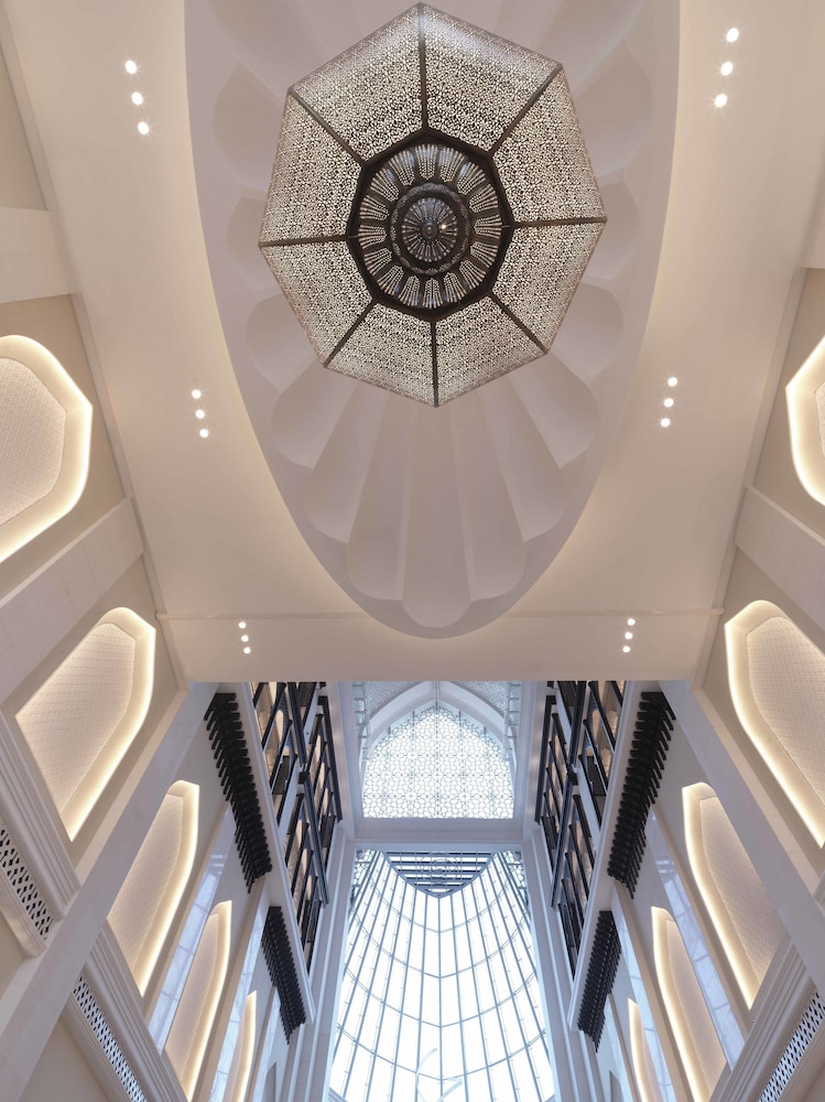 Bab Al Qasr Residence — Hotel building in Abu Dhabi