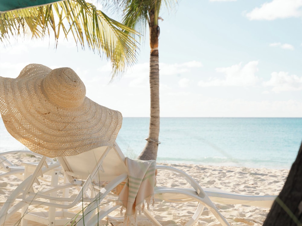 The Island House — Beach in Nassau, New Providence