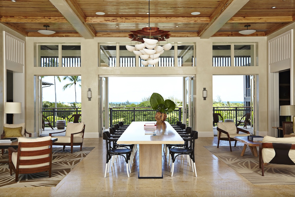 The Island House — Restaurant & bars in Nassau, New Providence