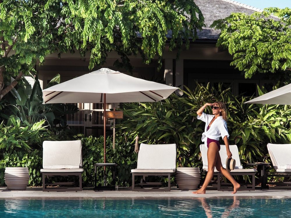The Island House — Swimming pool in Nassau, New Providence