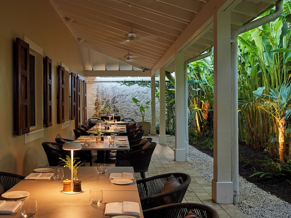 The Island House — Restaurant & bars in Nassau, New Providence