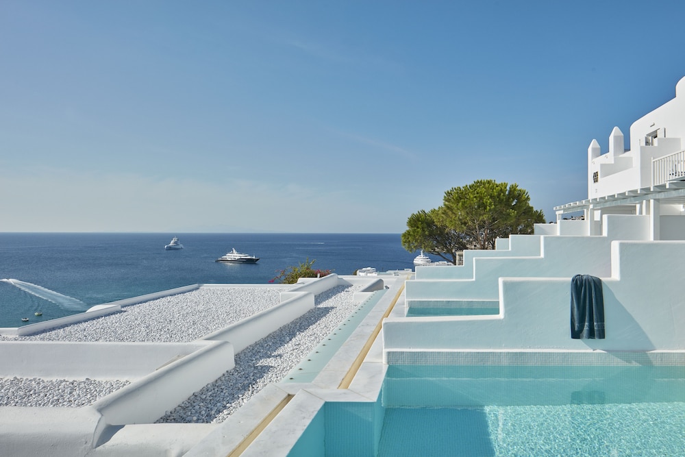 Myconian Ambassador Hotel Relais & Chateaux — Swimming pool in Plati Gialos, South Aegean