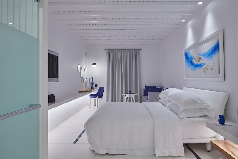 Myconian Ambassador Hotel Relais & Chateaux — Hotel rooms in Plati Gialos, South Aegean