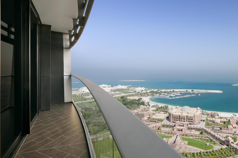 Grand Hyatt Abu Dhabi Hotel & Residences — Attractions in the area in Abu Dhabi