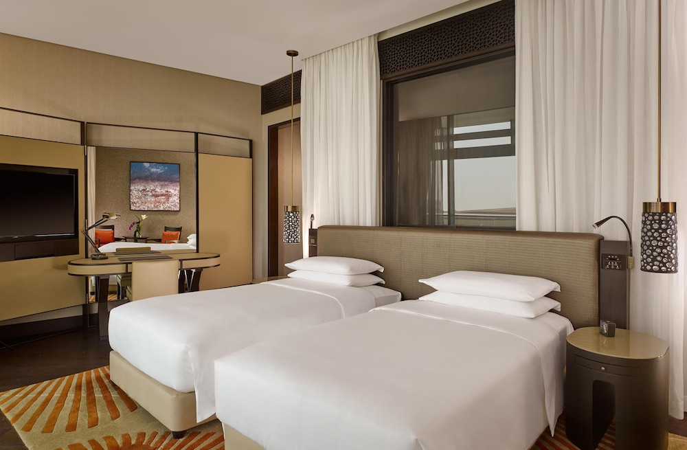 Grand Hyatt Abu Dhabi Hotel & Residences — Hotel rooms in Abu Dhabi