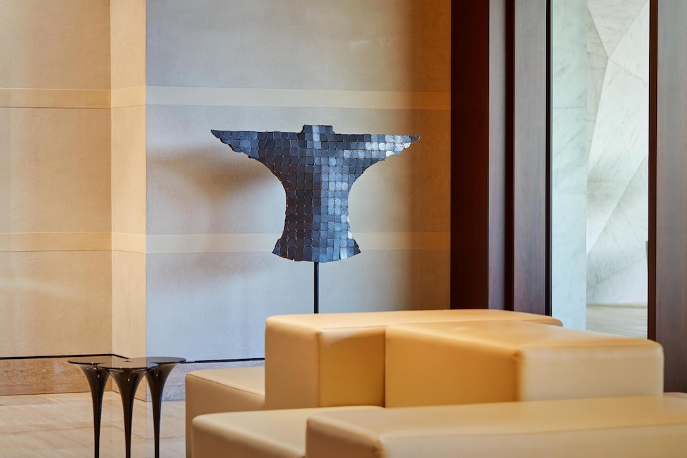Grand Hyatt Abu Dhabi Hotel & Residences — Hotel building in Abu Dhabi
