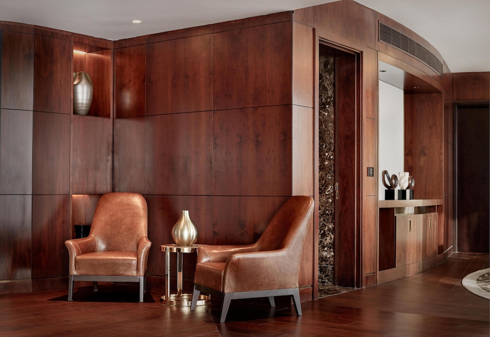 Grand Hyatt Abu Dhabi Hotel & Residences — Hotel building in Abu Dhabi