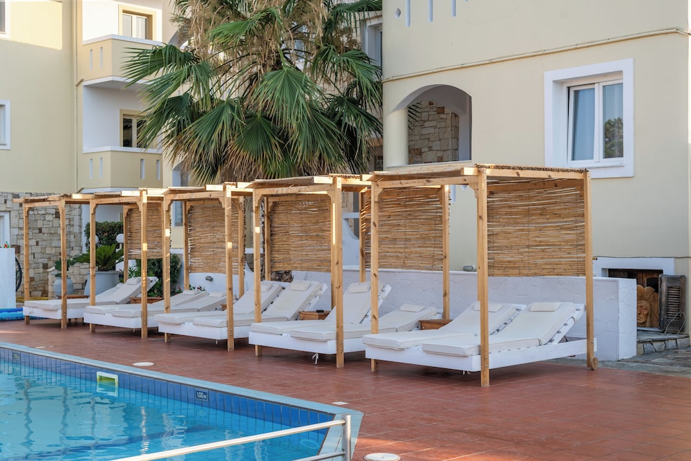 Nikos Apartments — Swimming pool in Stalida