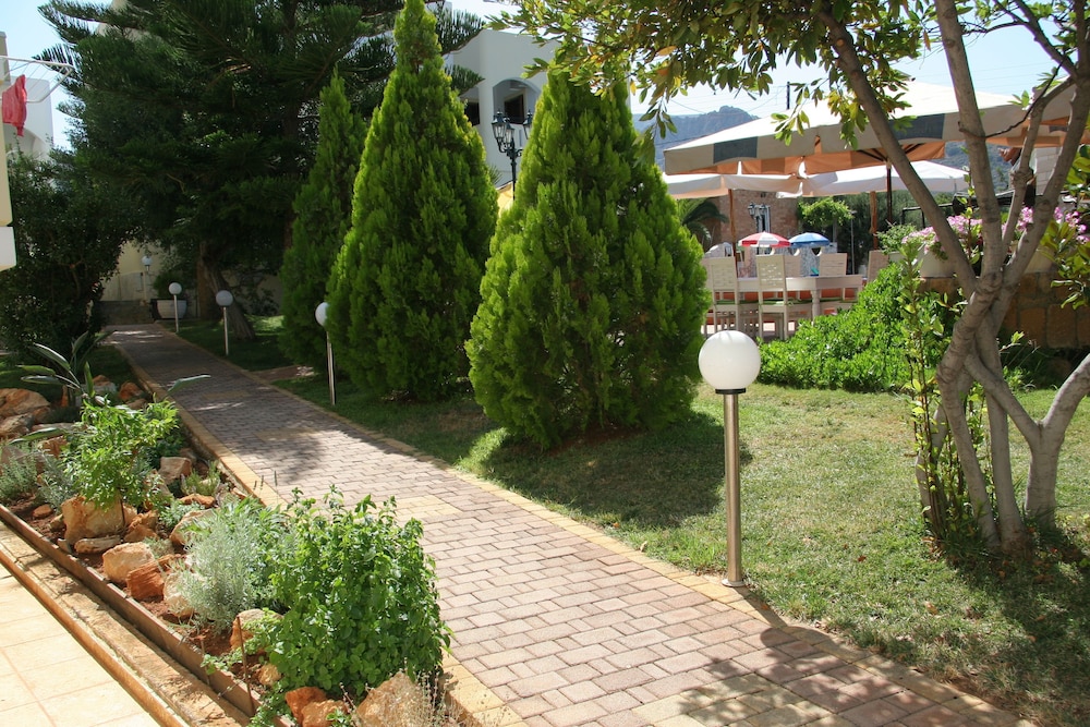 Nikos Apartments — Restaurant & bars in Stalida