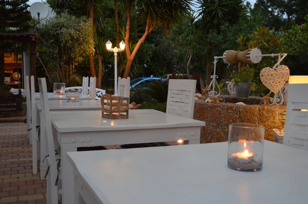 Nikos Apartments — Restaurant & bars in Stalida