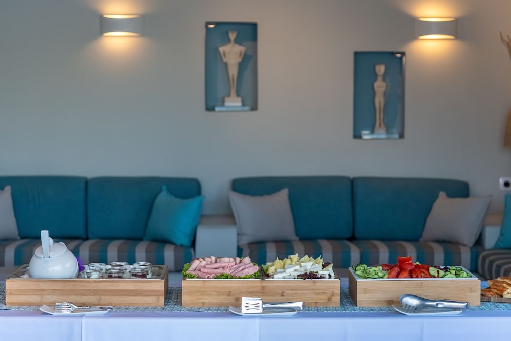 Nissia Kamares Hotel Apartments — Restaurant & bars in Kardamena, South Aegean