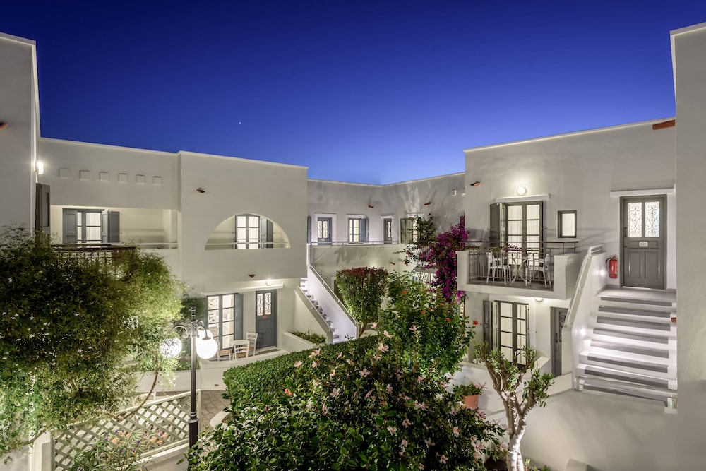 Nissia Kamares Hotel Apartments — Hotel building in Kardamena, South Aegean