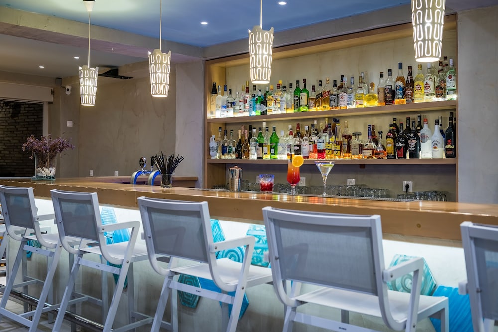 Nissia Kamares Hotel Apartments — Restaurant & bars in Kardamena, South Aegean