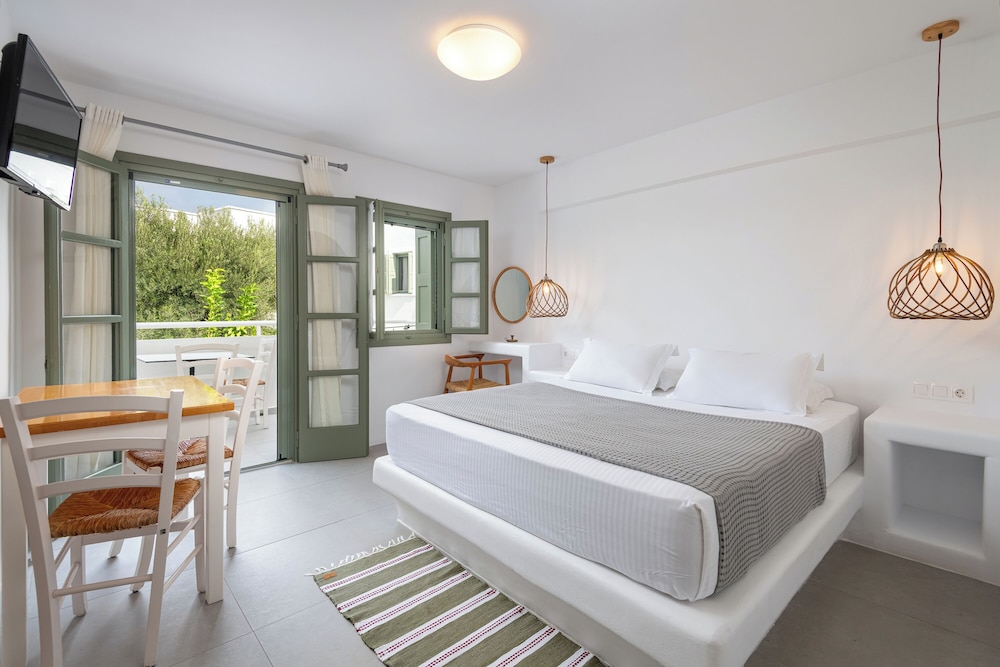 Nissia Kamares Hotel Apartments — Hotel rooms in Kardamena, South Aegean