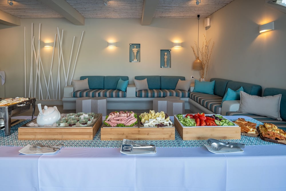 Nissia Kamares Hotel Apartments — Restaurant & bars in Kardamena, South Aegean