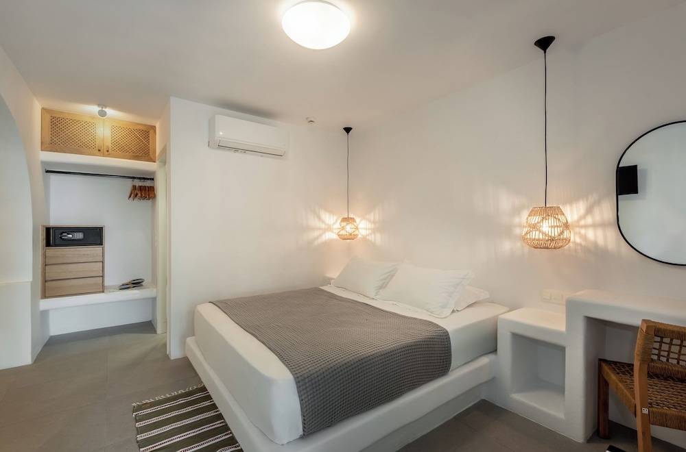 Nissia Kamares Hotel Apartments — Hotel rooms in Kardamena, South Aegean