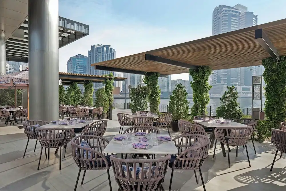 The St. Regis Downtown, Dubai — Restaurant & bars in Dubai