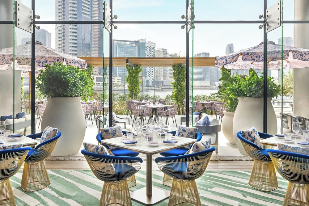 The St. Regis Downtown, Dubai — Restaurant & bars in Dubai