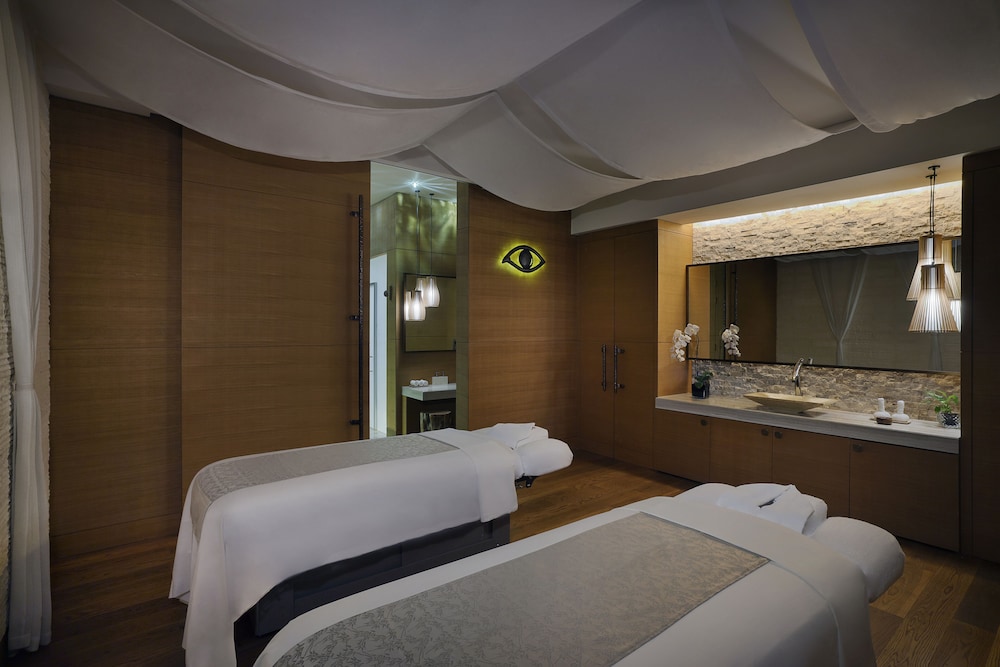 The St. Regis Downtown, Dubai — Hotel rooms in Dubai