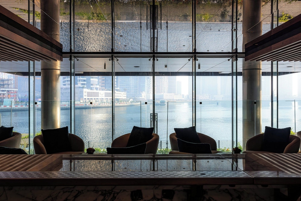 The St. Regis Downtown, Dubai — Restaurant & bars in Dubai