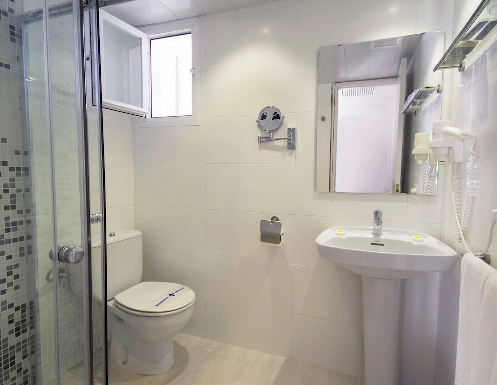 Apartamentos Habitat — Hotel rooms in Puerto Pollensa, Balearic Islands