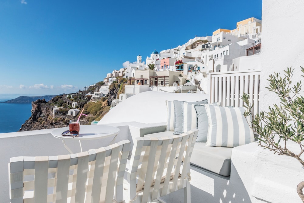On The Rocks Hotel — Beach in Imerovigli, South Aegean
