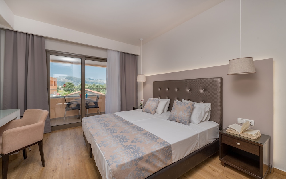 Oscar Hotel — Hotel rooms in Laganas, Ionian Islands