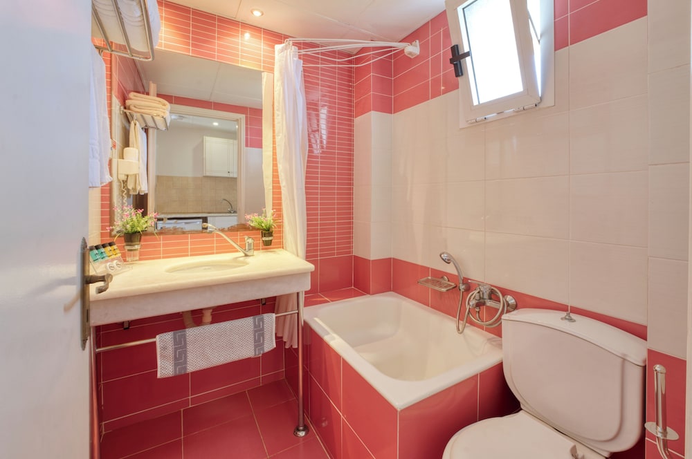 Oscar Hotel — Hotel rooms in Laganas, Ionian Islands