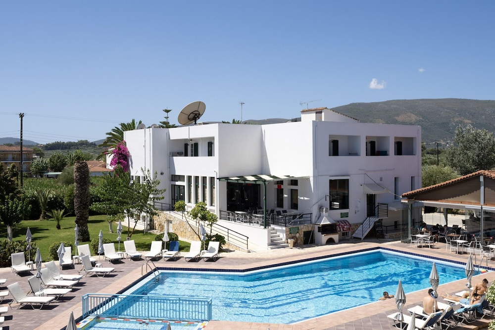 Oscar Hotel — Main photo in Laganas, Ionian Islands