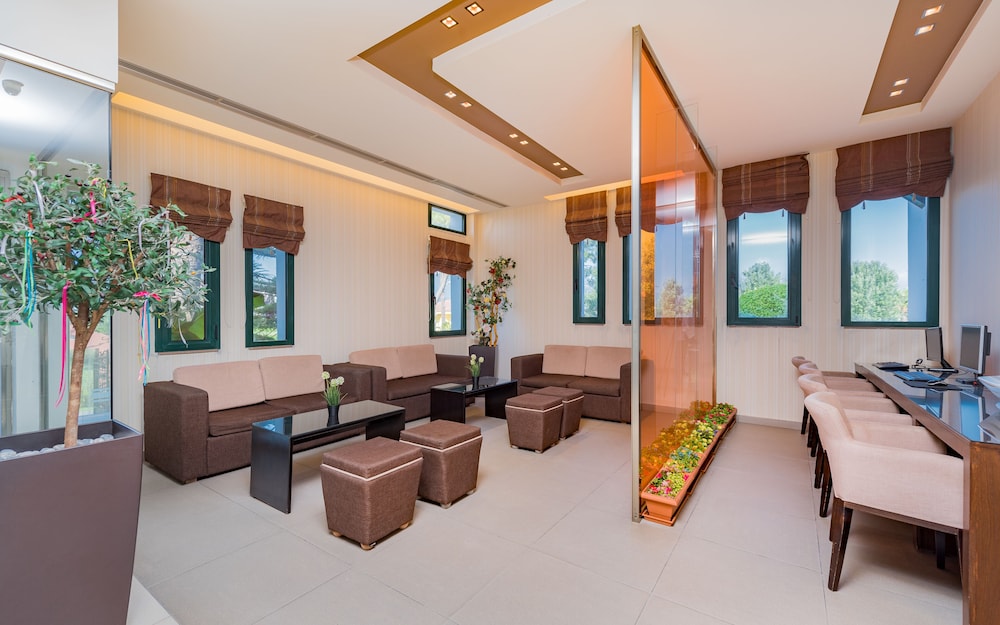 Oscar Hotel — Hotel building in Laganas, Ionian Islands