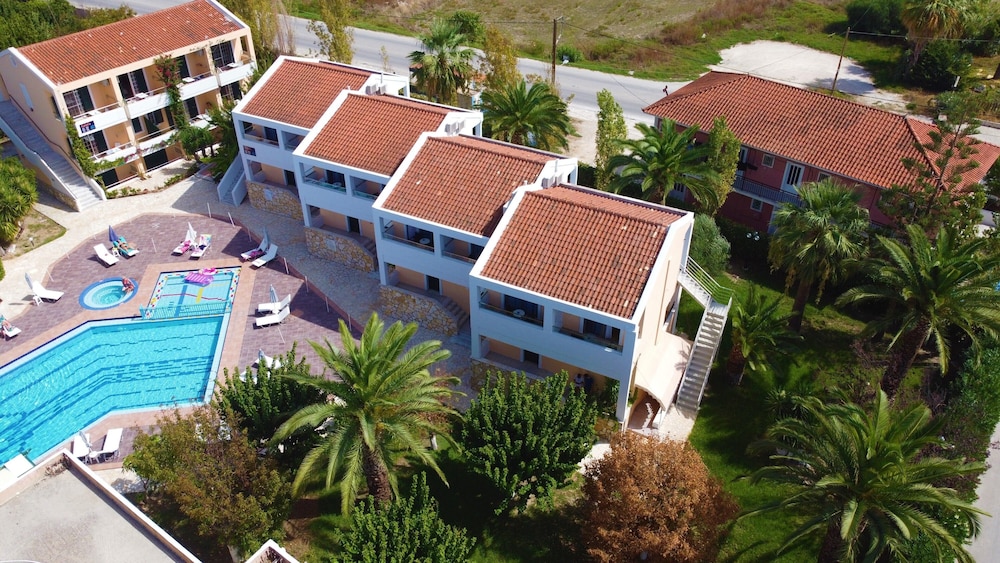Oscar Hotel — Hotel building in Laganas, Ionian Islands