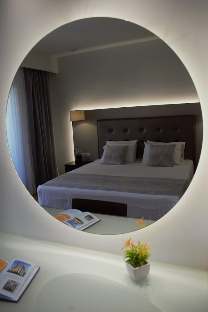 Oscar Hotel — Hotel rooms in Laganas, Ionian Islands
