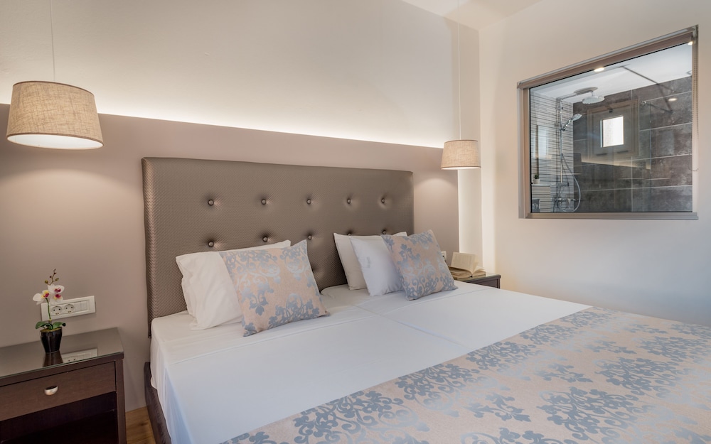 Oscar Hotel — Hotel rooms in Laganas, Ionian Islands