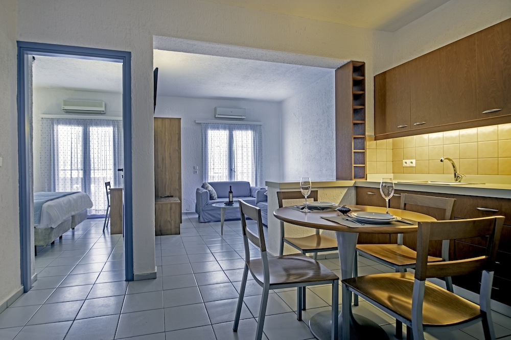 Palatia Village — Hotel rooms in Hersonissos