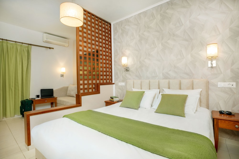 Philoxenia Hotel & Spa — Hotel rooms in Malia