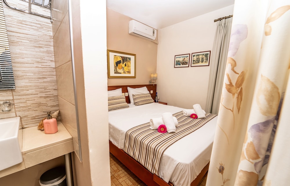 Philoxenia Hotel & Spa — Hotel rooms in Malia