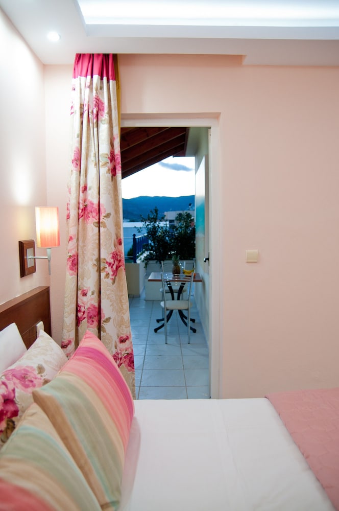 Philoxenia Hotel & Spa — Hotel rooms in Malia