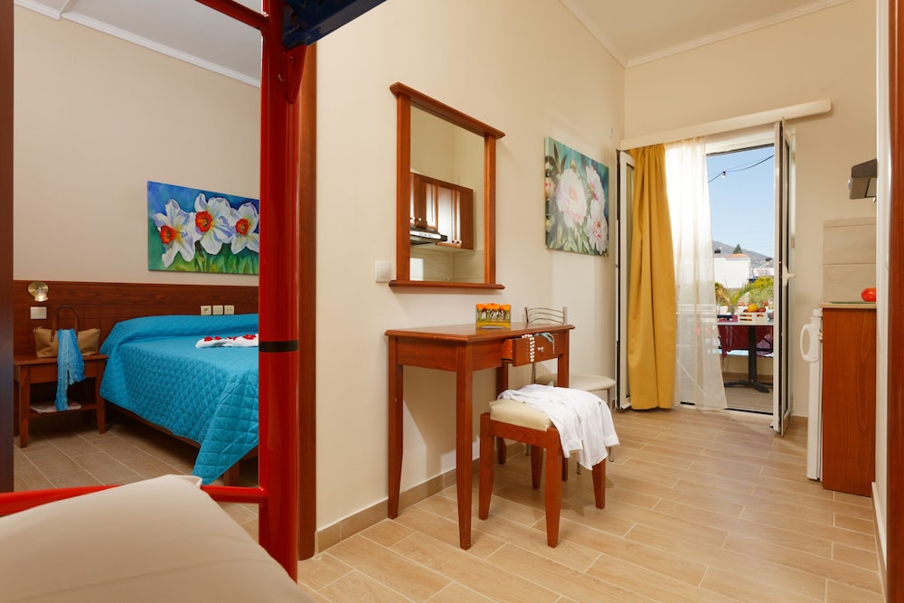 Philoxenia Hotel & Spa — Hotel rooms in Malia