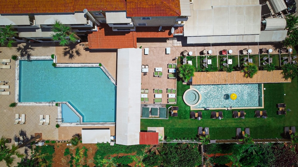 Philoxenia Hotel & Spa — Swimming pool in Malia