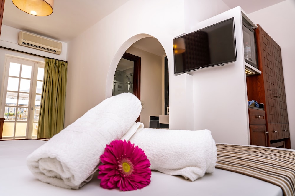 Philoxenia Hotel & Spa — Hotel rooms in Malia