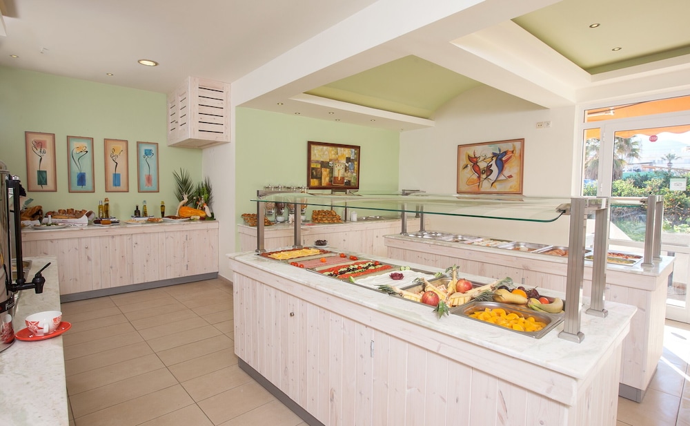 Philoxenia Hotel & Spa — Restaurant & bars in Malia