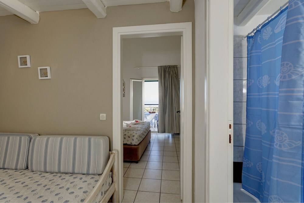 Piskopiano Village — Hotel rooms in Hersonissos