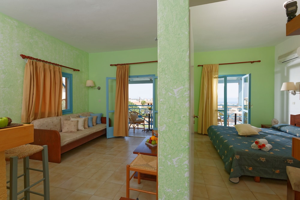 Piskopiano Village — Hotel rooms in Hersonissos
