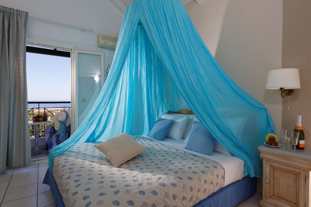 Piskopiano Village — Hotel rooms in Hersonissos