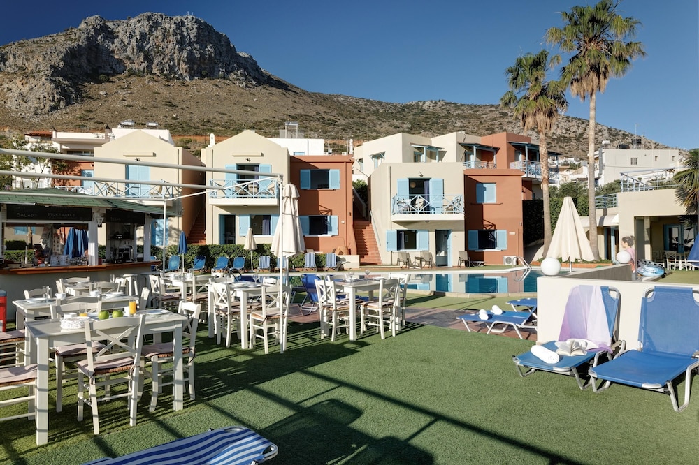 Piskopiano Village — Restaurant & bars in Hersonissos