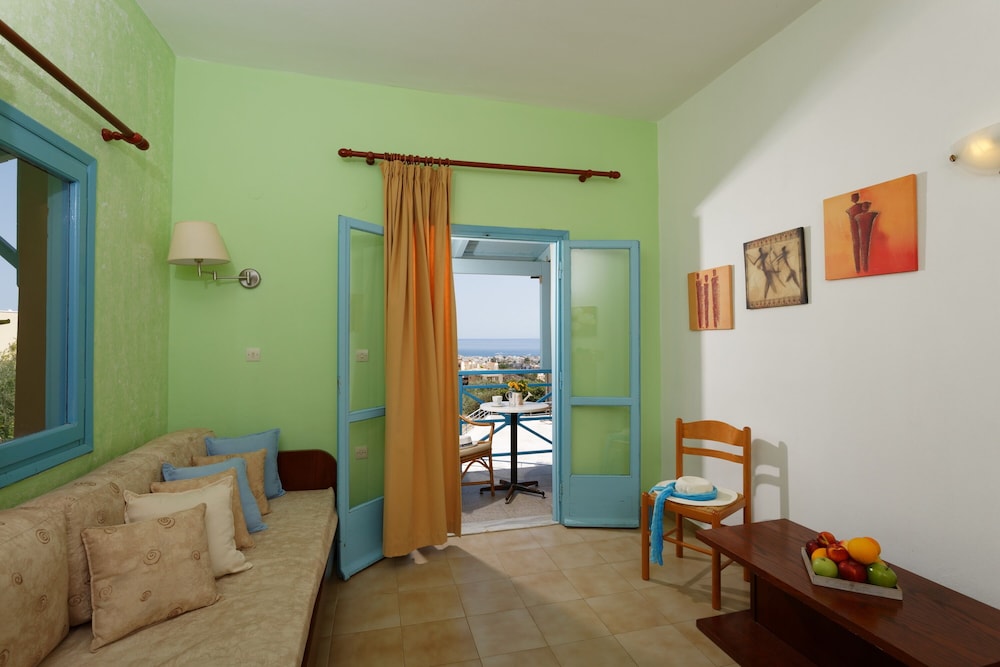Piskopiano Village — Hotel rooms in Hersonissos